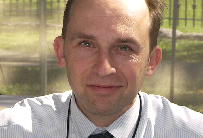 Headshot of Professor Ted Widmer