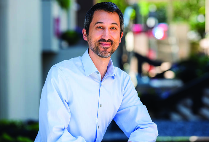 Portrait photo of Aaron Berkowitz