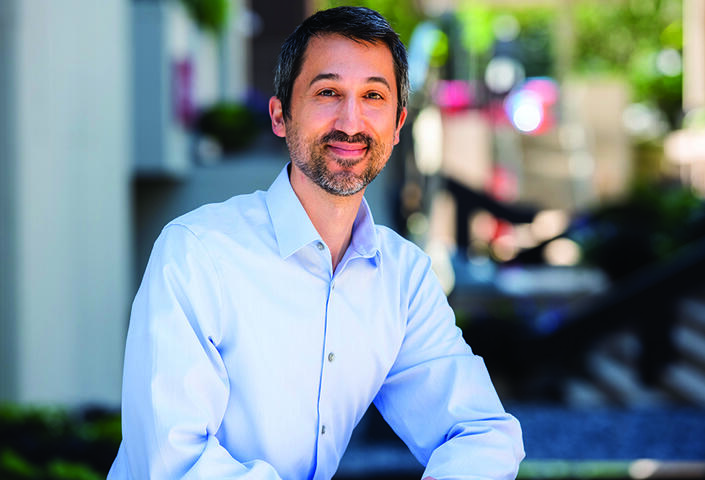 Portrait photo of Aaron Berkowitz