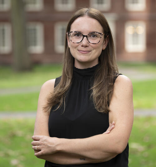 Amber Glavine Nardone Headshot