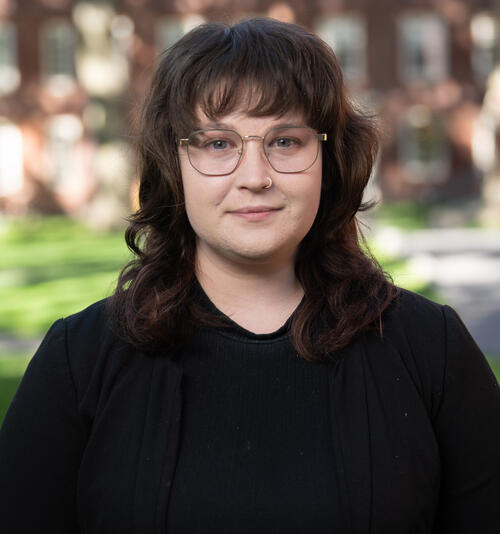 Savannah Clinton Headshot