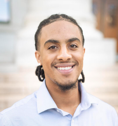 Joel Gonzalez headshot