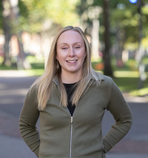 arah Banatoski headshot