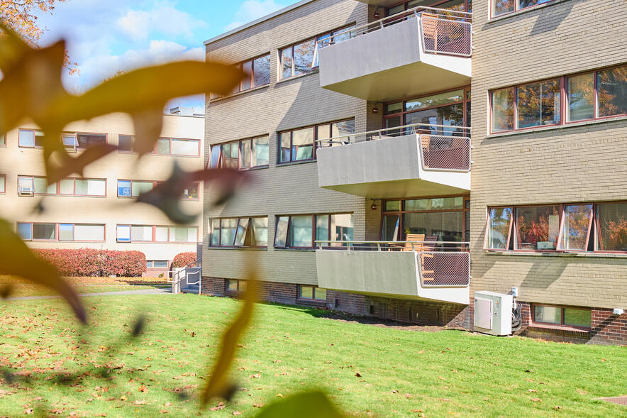 Richards Hall Exterior