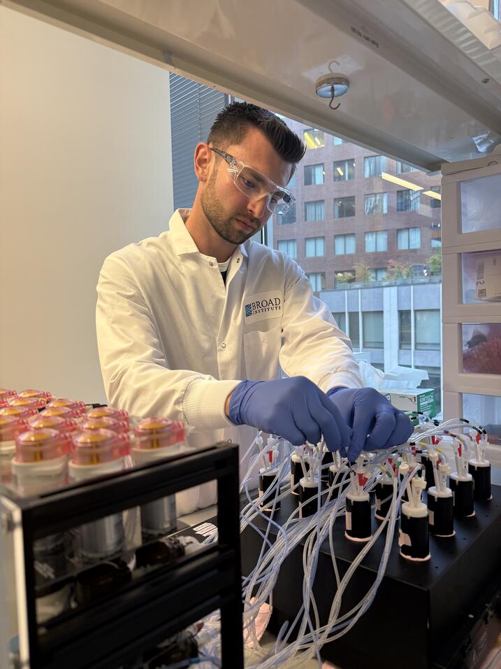 Witte is setting up a PACE experiment, which is the laboratory technique he used to generate evoCAST.