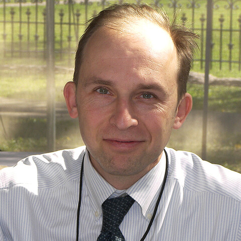 Headshot of Professor Ted Widmer