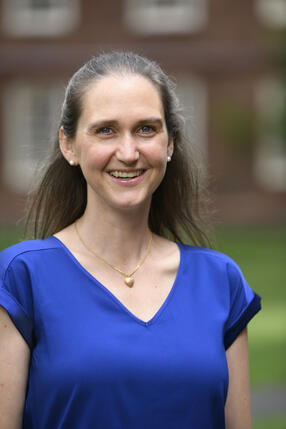 Katie Mulroy headshot