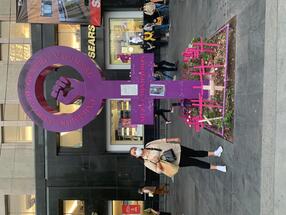 Garza next to a monument against femicides in Mexico.