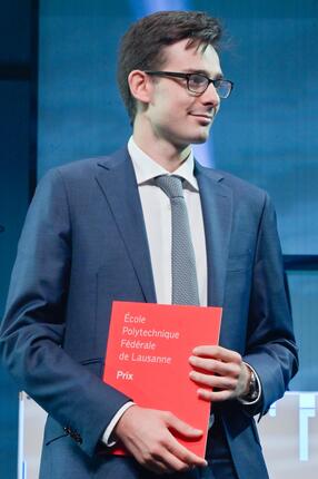 Dersey wat his EPFL Master's graduation ceremony, October 2019.