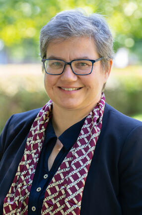 Headshot of Suzie Clark