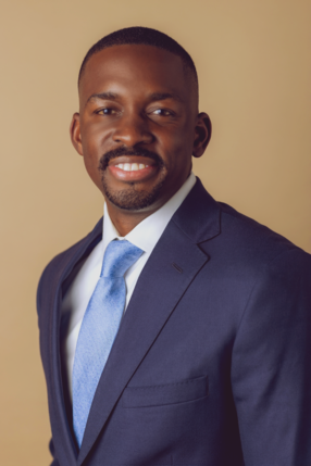Elam Jones headshot